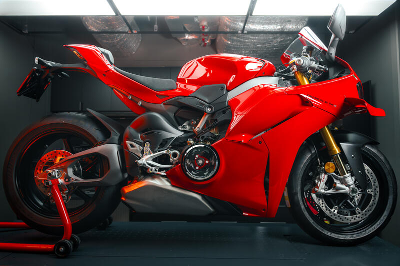 Clear oil bath clutch cover Ducati Panigale V4 BICOLOR
